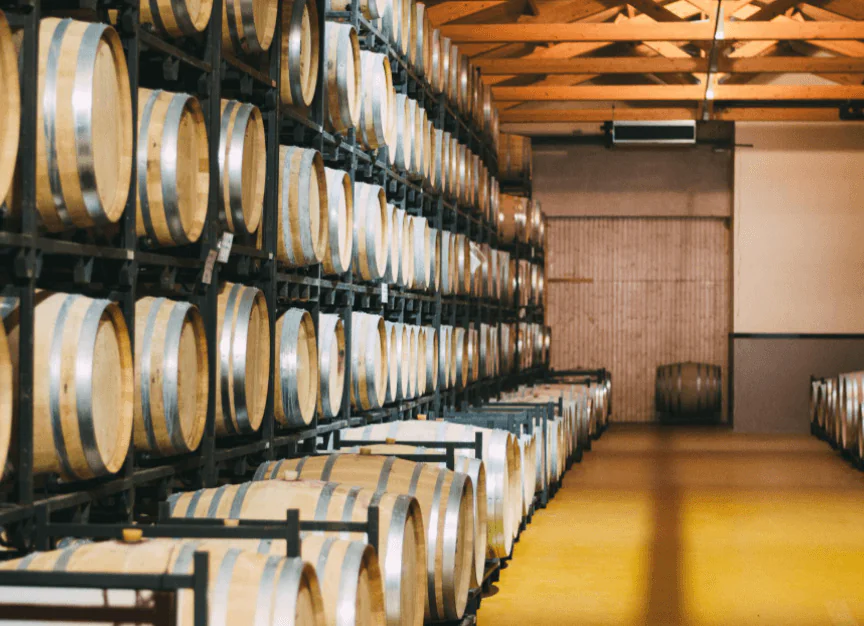 The Benefits of Wine Storage at Stor.Me